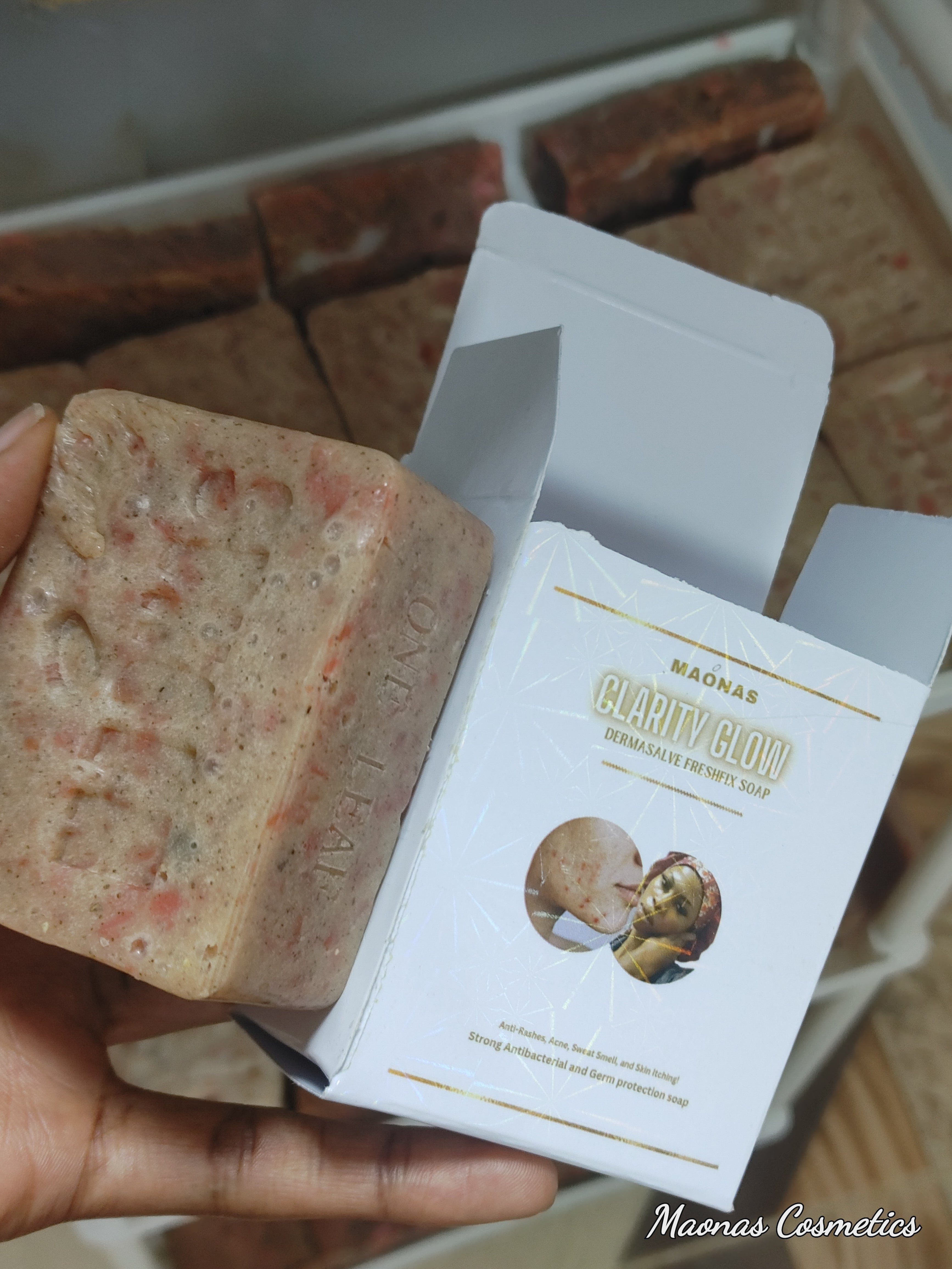 Maonas Clarity Glow Dermasalve FreshFix Soap